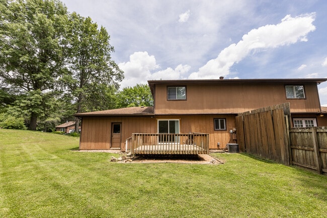 Building Photo - 29 Innsbruck Ln