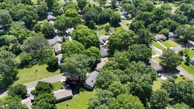 Building Photo - 5336 Appleton Ave