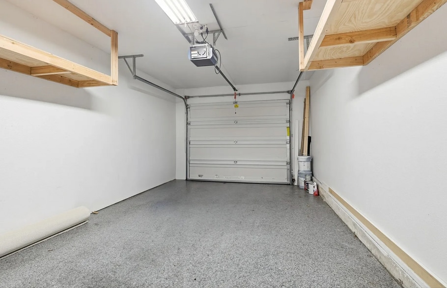 Building Photo - 510 SE 157th Ave