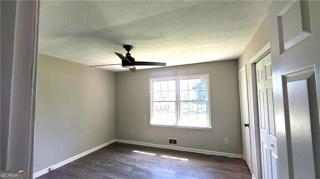 Building Photo - 4153 Wellington Hills Dr