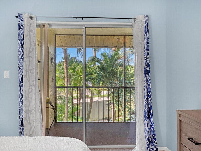 Building Photo - 6552 Chasewood Dr