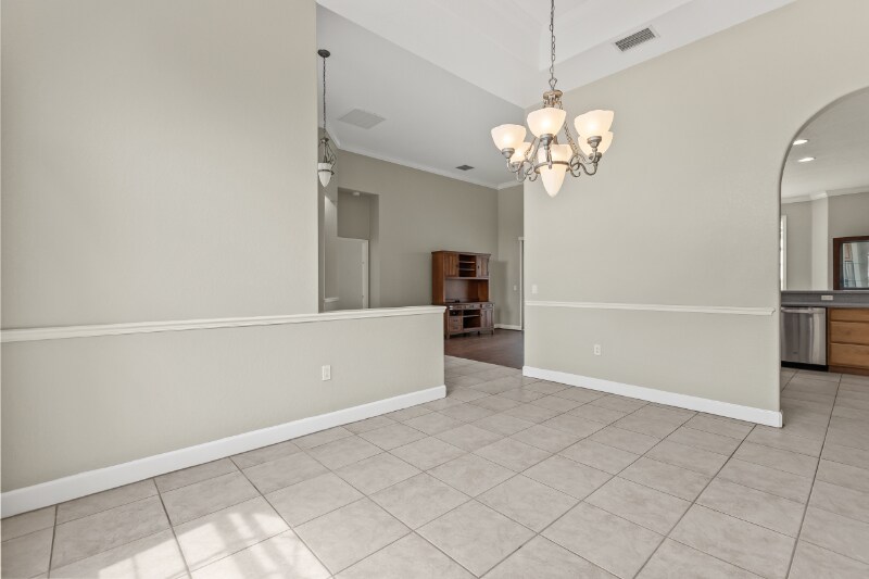 Building Photo - 402 Terranova St