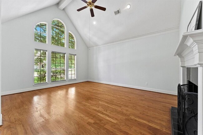 Building Photo - 29 Berry Blossom Dr