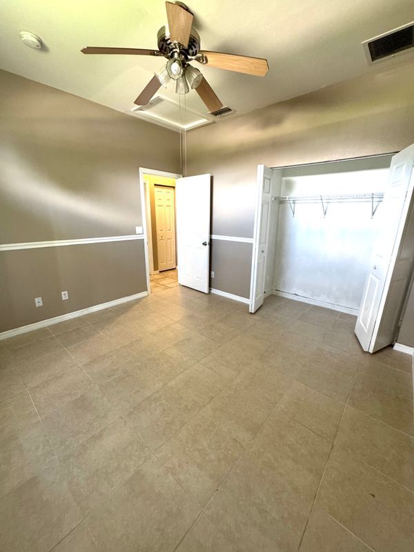 Building Photo - 286 Justene Cir