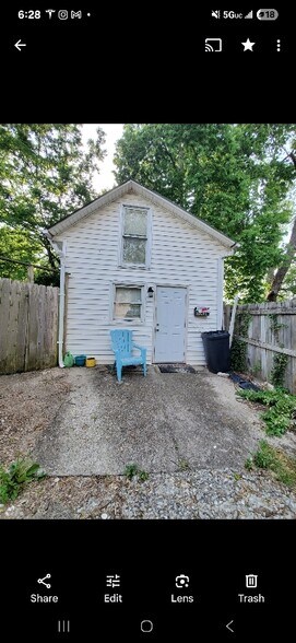 Primary Photo - 1043 Crescent Ave