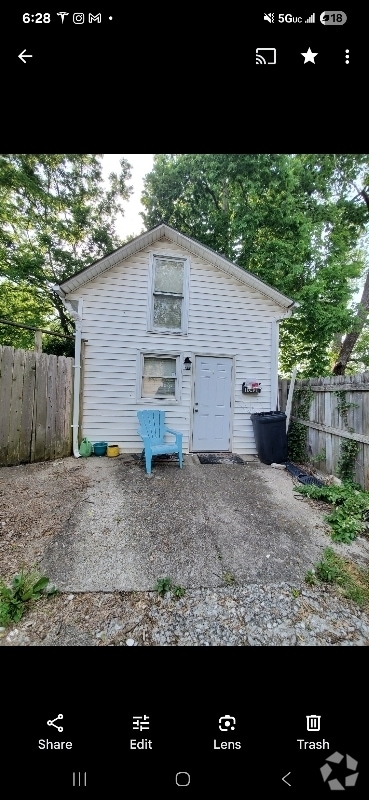 Building Photo - 1043 Crescent Ave