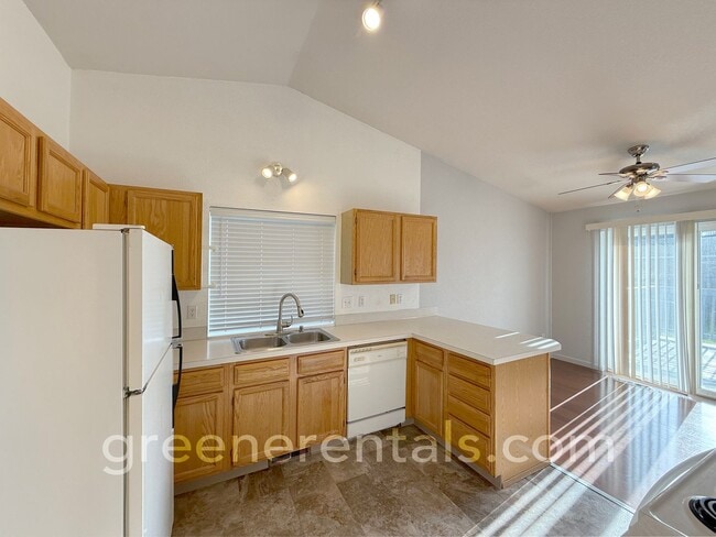 Building Photo - 3BR/2BA Rambler with 2-Car Garage in Yelm!