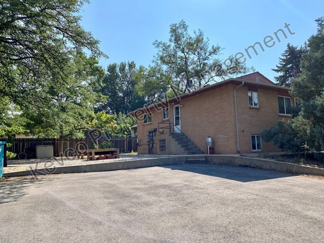 Building Photo - 1009 McHugh St