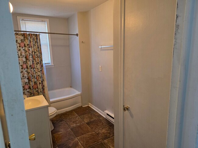 Building Photo - 22006 N Chrysler Dr