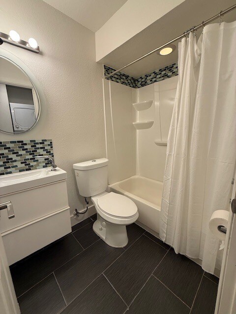 bathroom 1 - 6555 SW Terri Ct