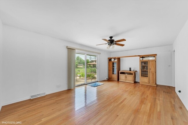Building Photo - 1820 N Andoa Ln