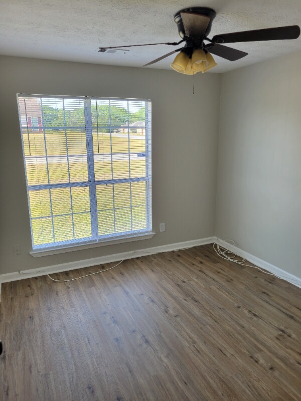 Building Photo - 109 Apple Valley Rd