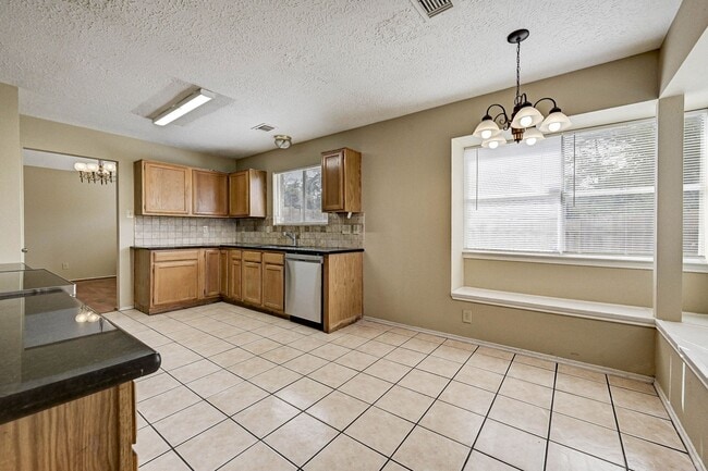 Building Photo - 19803 Lions Gate Ct