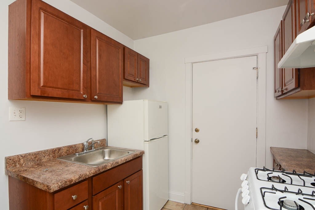 Building Photo - 2617 N Spaulding Ave