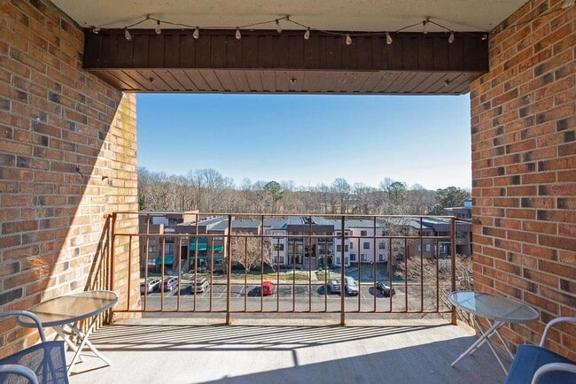 Building Photo - 1509 Regency Woods Rd