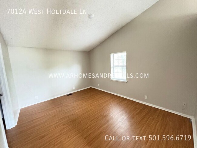 Building Photo - 7012 W Holtdale Ln