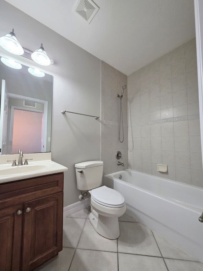 Building Photo - 9822 Quinta Artesa Way