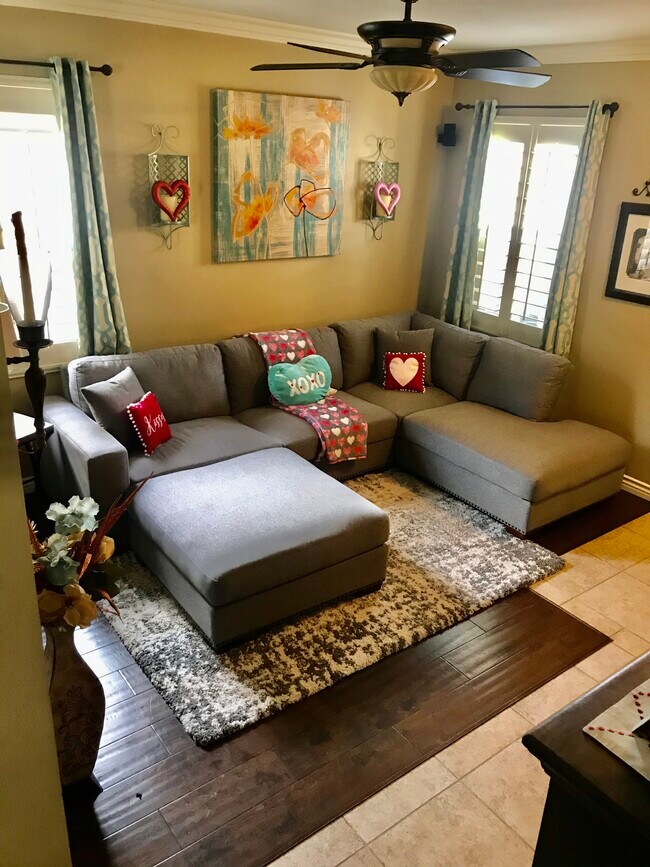 Building Photo - 1431 Robles Dr