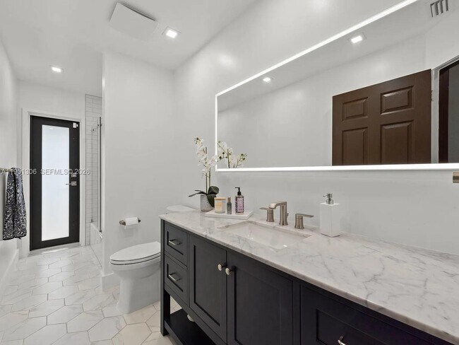 Building Photo - 14801 SW 154th Ct