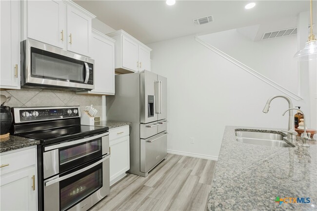 Building Photo - 5933 Galveston Rd