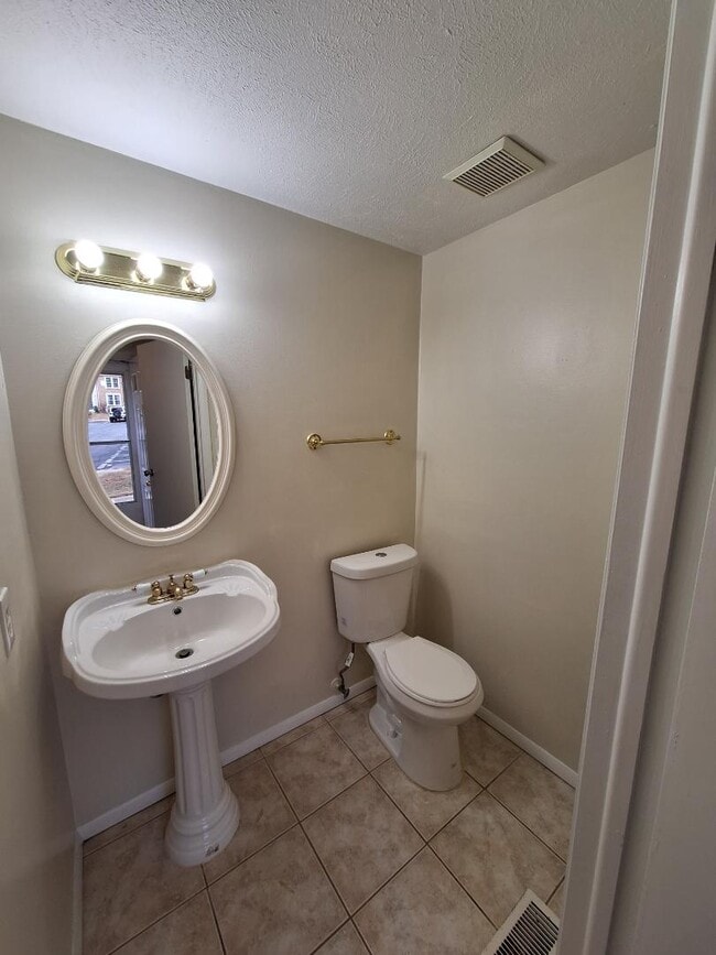 Building Photo - 4332 Thistlewood Terrace