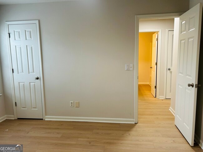 Building Photo - 11 Rockcress Ct