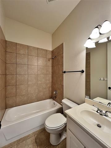 Building Photo - 5808 La Vista Dr