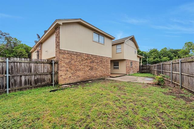 Building Photo - 1803 Ridgebrook Dr