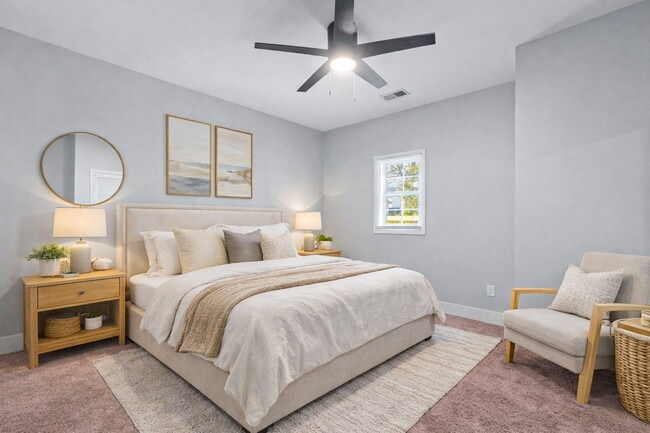 Building Photo - 944 Brent St