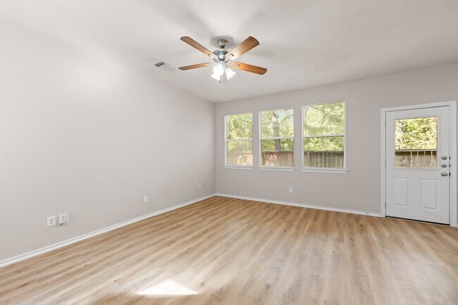 Building Photo - 211 N Burberry Park Cir