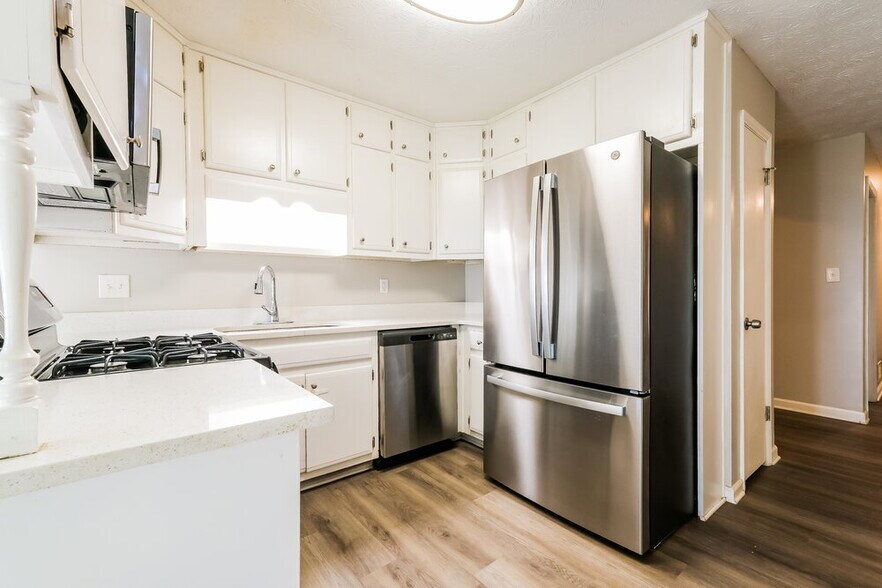 Building Photo - 5503 Springwood Ln