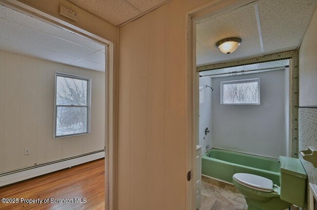 Building Photo - 1307 Wood St