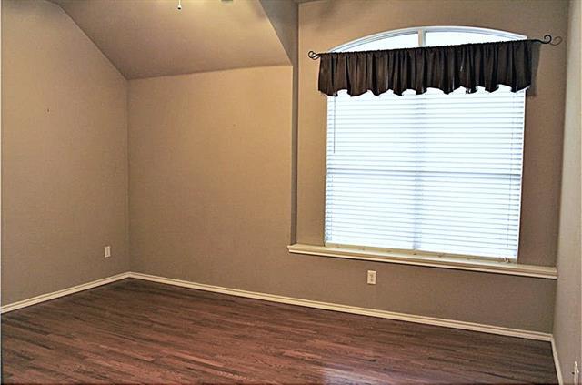 Building Photo - 6401 Sidney Ln