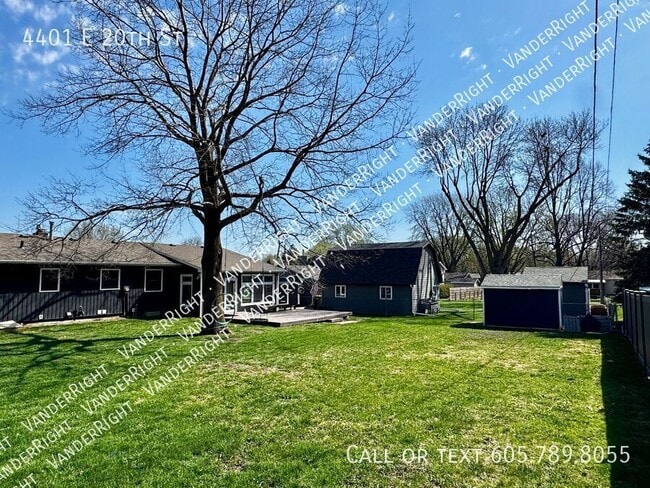 Building Photo - 4401 E 20th St