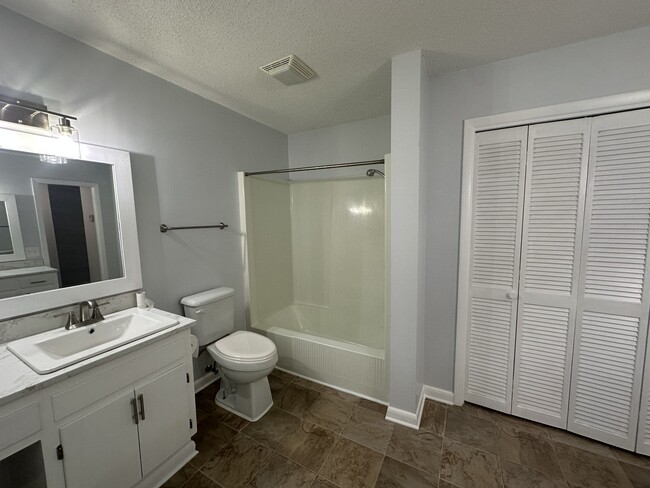 Building Photo - 112 Choctaw Dr