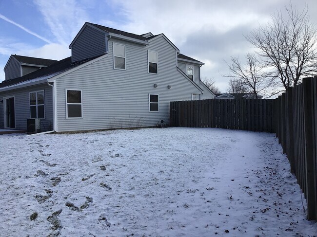 Building Photo - 560 S Annandale Dr