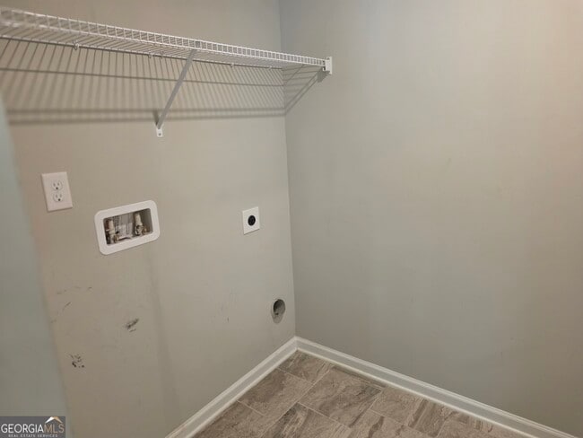 Building Photo - 132 W River Cane Run