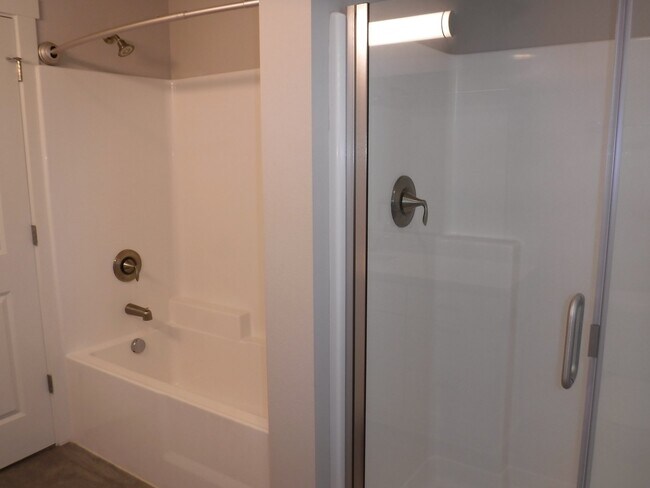 Building Photo - 5295 Chehalis Dr N