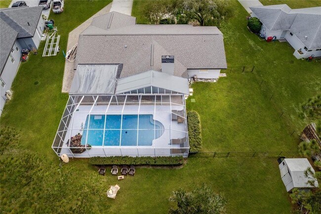 Building Photo - 22481 Southshore Dr