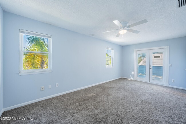 Building Photo - 597 Sturdivant Ave