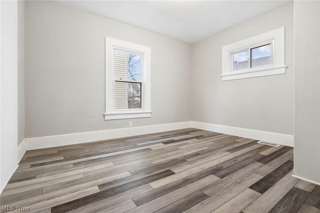 Building Photo - 3029 Seventh St SW