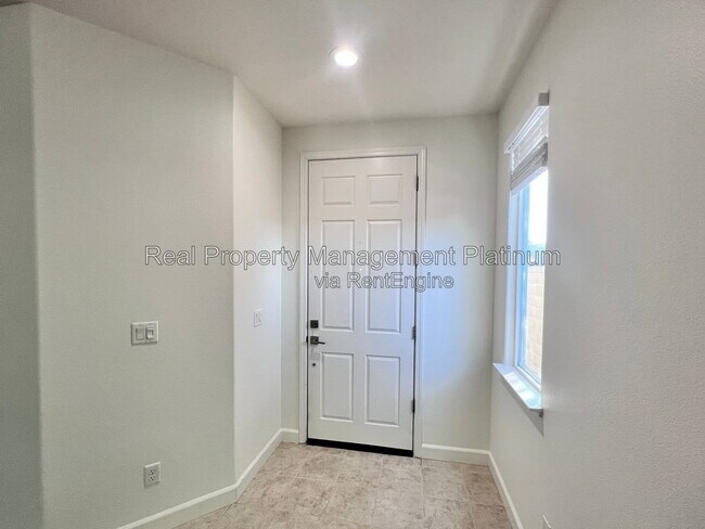 Building Photo - 1697 N Connery Ln