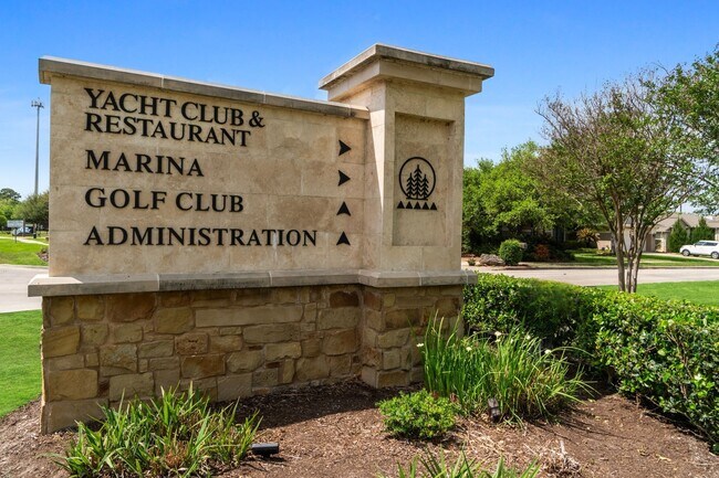 Building Photo - 12500 Melville Dr