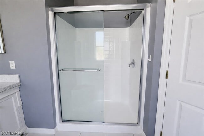 Building Photo - 2502 10th St W