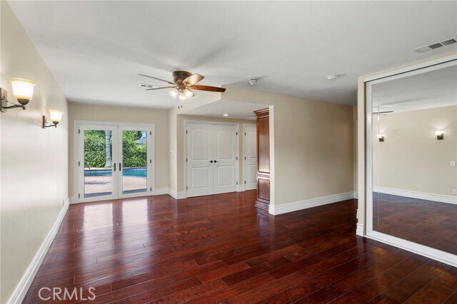 Building Photo - 1011 S Montezuma Way