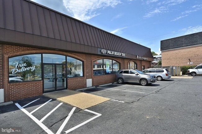 Building Photo - 2931 Deer Hollow Way