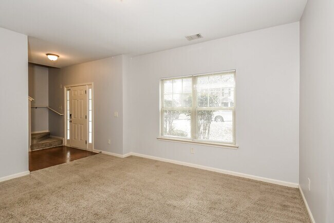 Building Photo - 766 Helm Ln NW