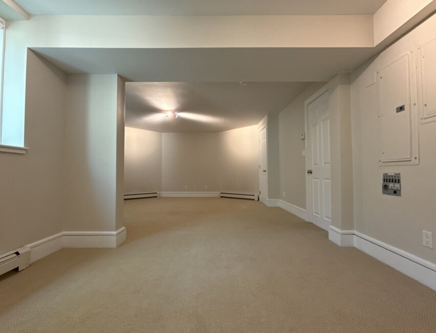 Building Photo - 9 Sunny Knoll Ter