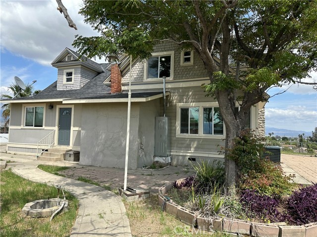 Primary Photo - 182 S Rancho Ave