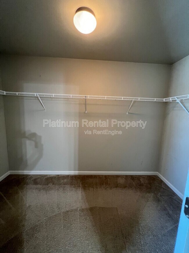 Building Photo - 4770 Leatherstone Way